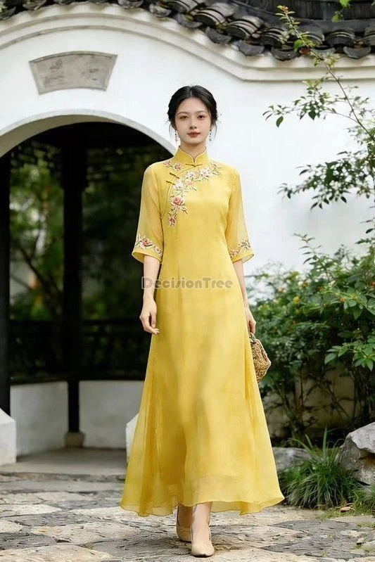 2026 chinese improved national style summer cheongsam retro embroidery long cheongsam dress stand collar half sleeve tea dress
2026 chinese improved national style summer cheongsam retro embroidery long cheongsam dress stand collar half sleeve tea dress