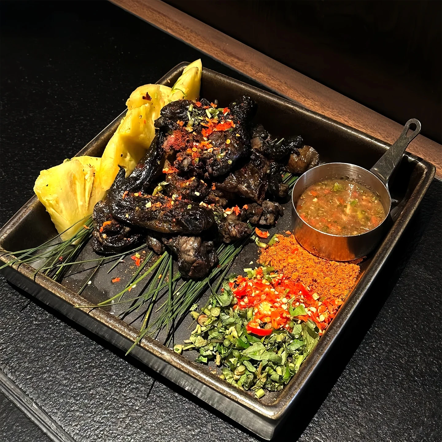 Creative Retro Cerc Plate Deep Di Restaurant High-End Dining Utensils Small Speciali Square Porcelain Roast Meat Plate
Creative Retro Cerc Plate Deep Di Restaurant High-End Dining Utensils Small Speciali Square Porcelain Roast Meat Plate