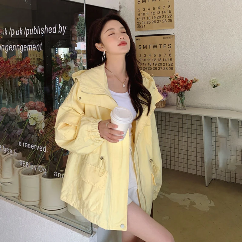 Chic Casual Trenchcoat Coat Outwear Women's 2025 Autumn New Korean Loose Slimming Lace-Up Plus Size Hooded Windbreakers Jacket
Chic Casual Trenchcoat Coat Outwear Women's 2025 Autumn New Korean Loose Slimming Lace-Up Plus Size Hooded Windbreakers Jacket