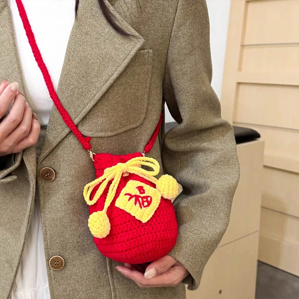 Новая вязаная сумка ручной работы на Новый год, красная, для весеннего фестиваля, кошелек для монет, сумка через плечо
Новая вязаная сумка ручной работы на Новый год, красная, для весеннего фестиваля, кошелек для монет, сумка через плечо