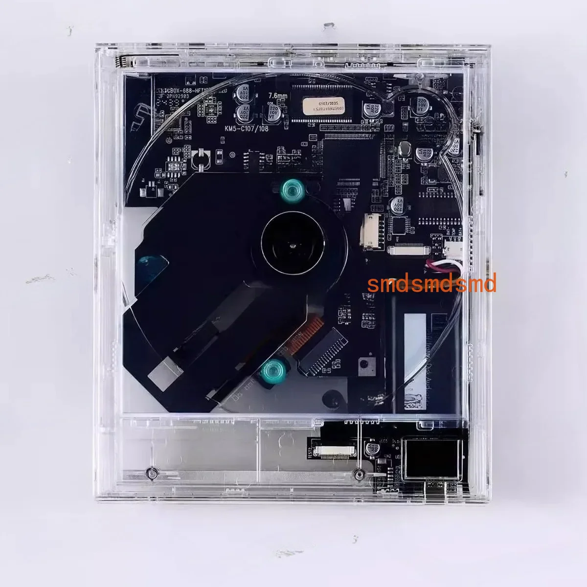 Transparent Bluetooth CD Player Can Be Hung on The Wall for Decoration
Transparent Bluetooth CD Player Can Be Hung on The Wall for Decoration