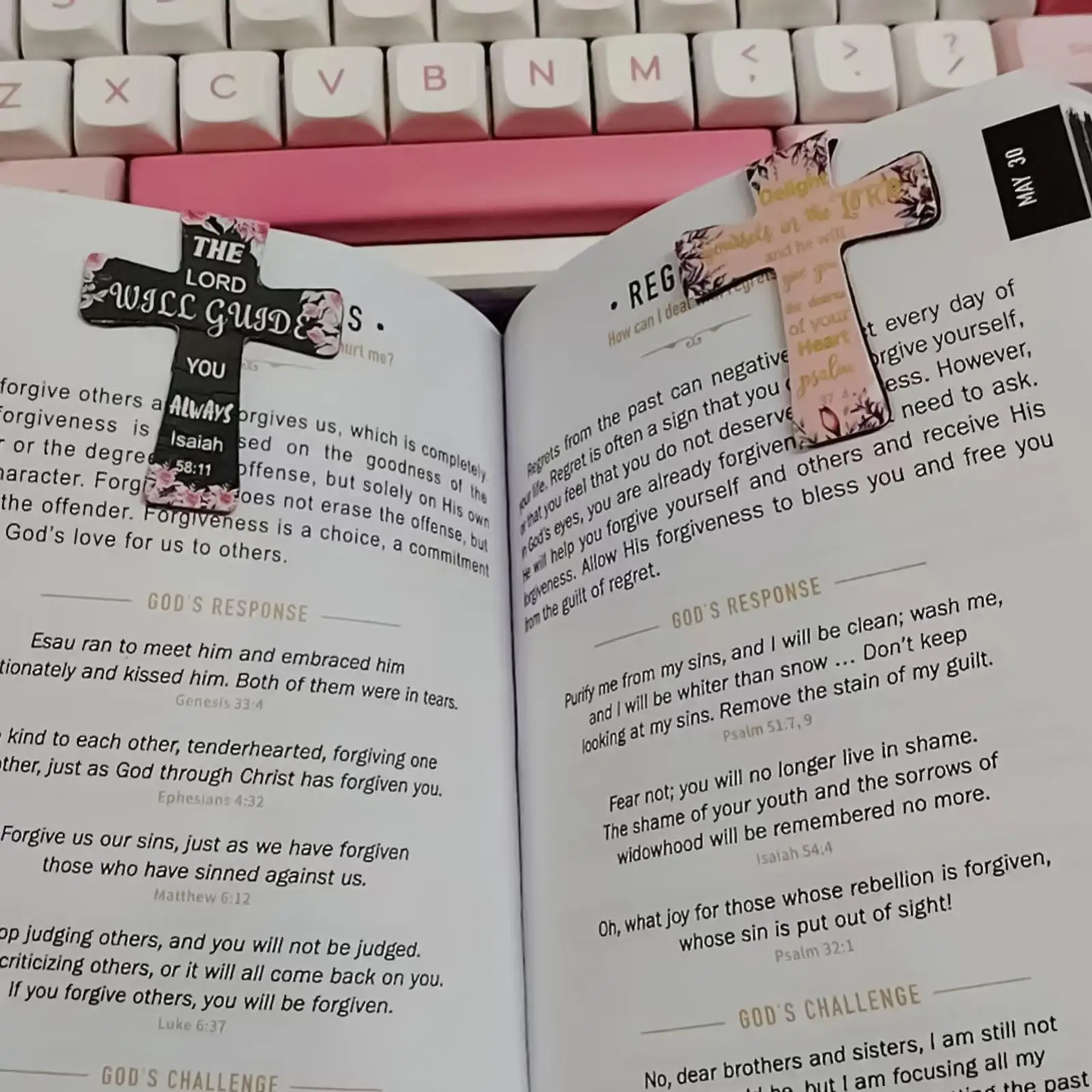 Магнитная закладка с крестом, 12 шт., цветочные знаки, крестовый магнитный маркер для страниц для школы, молитвы, образования, церковного чтения, дома
Магнитная закладка с крестом, 12 шт., цветочные знаки, крестовый магнитный маркер для страниц для школы, молитвы, образования, церковного чтения, дома