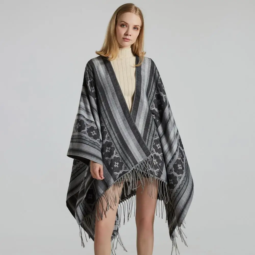 Ladies Thickened Floral Embroidery Shawl Street Style Split Coat Warm Outerwear Fashionable Winter Accessory Yangjing Brand
Ladies Thickened Floral Embroidery Shawl Street Style Split Coat Warm Outerwear Fashionable Winter Accessory Yangjing Brand