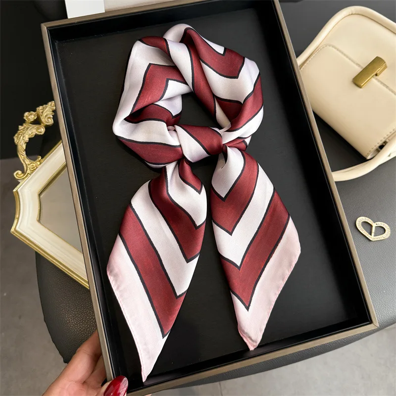 Women Stripe Versatile Thin Satin Scarf Geometry Print Hairband Spring Autumn Small Square Silk Scarf for Tying Hair And Bags
Women Stripe Versatile Thin Satin Scarf Geometry Print Hairband Spring Autumn Small Square Silk Scarf for Tying Hair And Bags