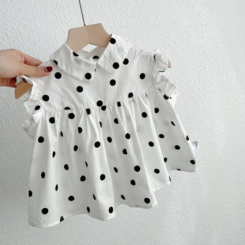 Sweet Girls Turn-down Collar Patchwork Ruffles Sleeveless Shirts Summer Kids White All-match Polka Dot Printing Loose Blouses
Sweet Girls Turn-down Collar Patchwork Ruffles Sleeveless Shirts Summer Kids White All-match Polka Dot Printing Loose Blouses
