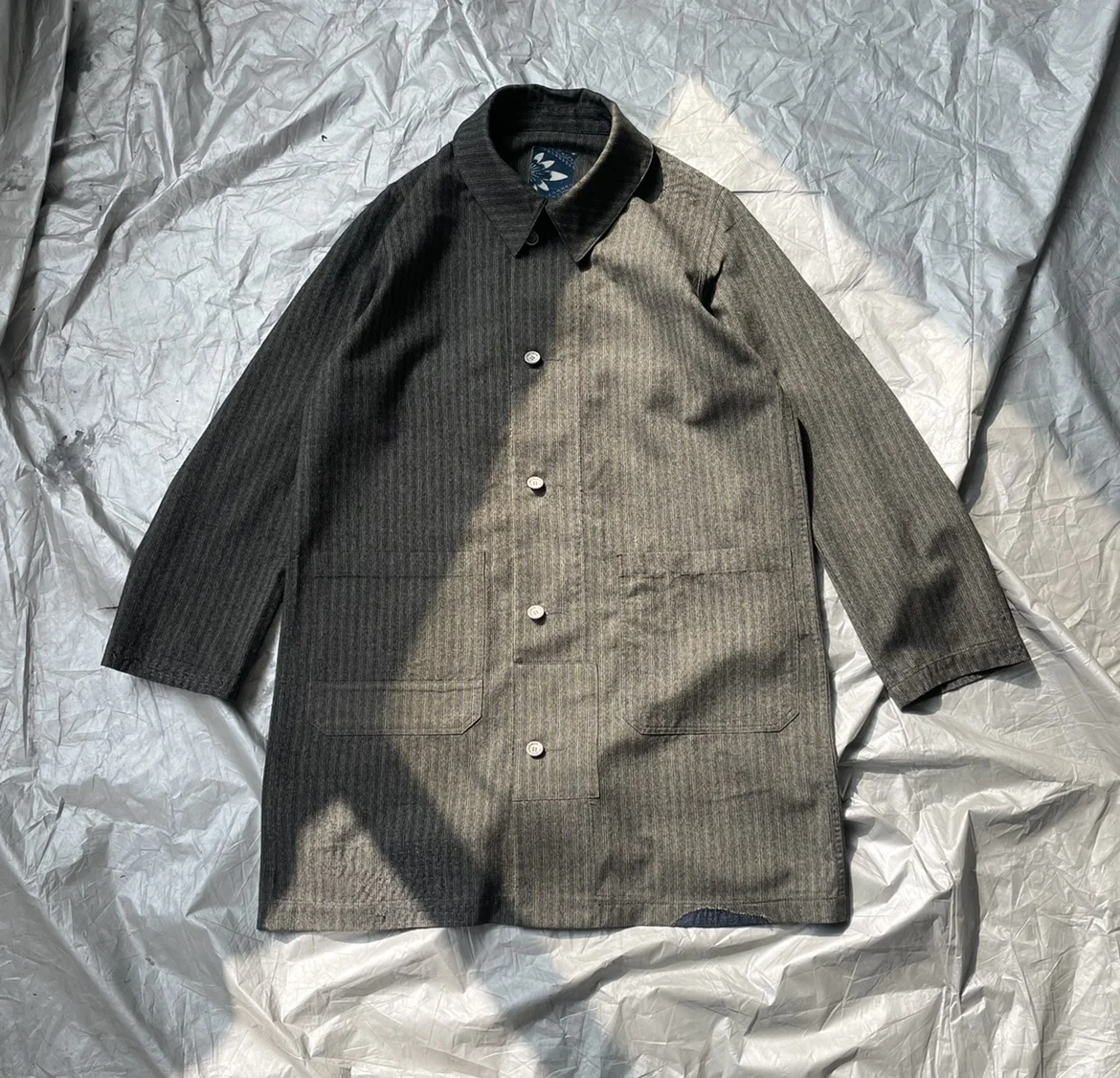 2025 VISVIM1 ICT GREASE MONKEY Boro Vintage patch trench coat jacket Vibe Archives
2025 VISVIM1 ICT GREASE MONKEY Boro Vintage patch trench coat jacket Vibe Archives