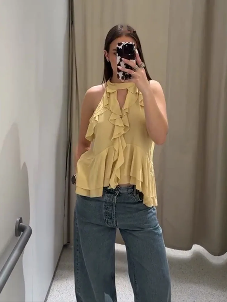 Woman New Fashion Sleeveless Solid Chic Elegant Holiday Tops 2026 Summer Women Layered Decorative Hollow Lace Halter Neck Top
Woman New Fashion Sleeveless Solid Chic Elegant Holiday Tops 2026 Summer Women Layered Decorative Hollow Lace Halter Neck Top