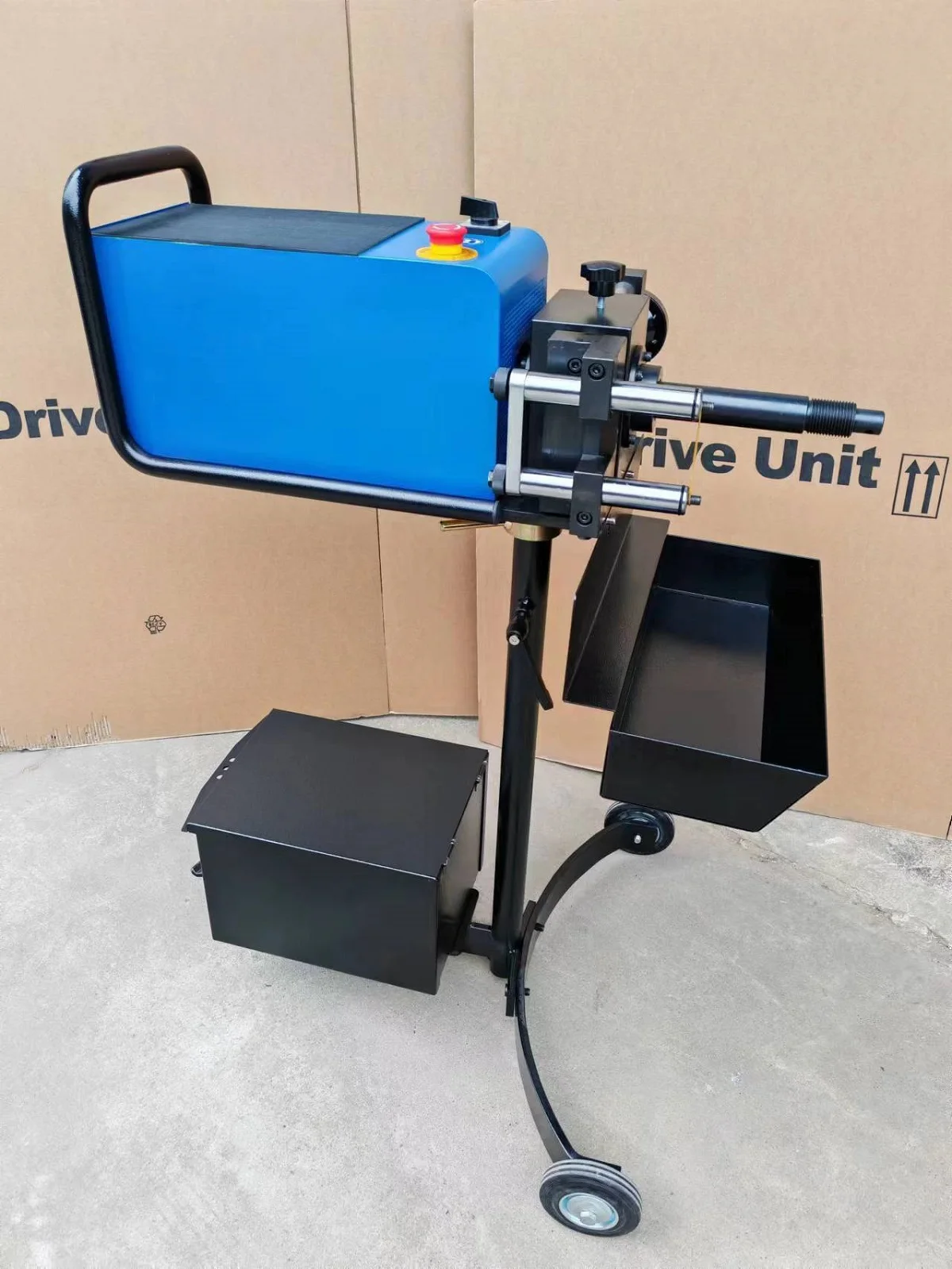 Новый станок для проточки тормозных дисков AM983 (2026 г.), 220В/110В, двухфункциональный, для ремонта автомобильных тормозных дисков
Новый станок для проточки тормозных дисков AM983 (2026 г.), 220В/110В, двухфункциональный, для ремонта автомобильных тормозных дисков