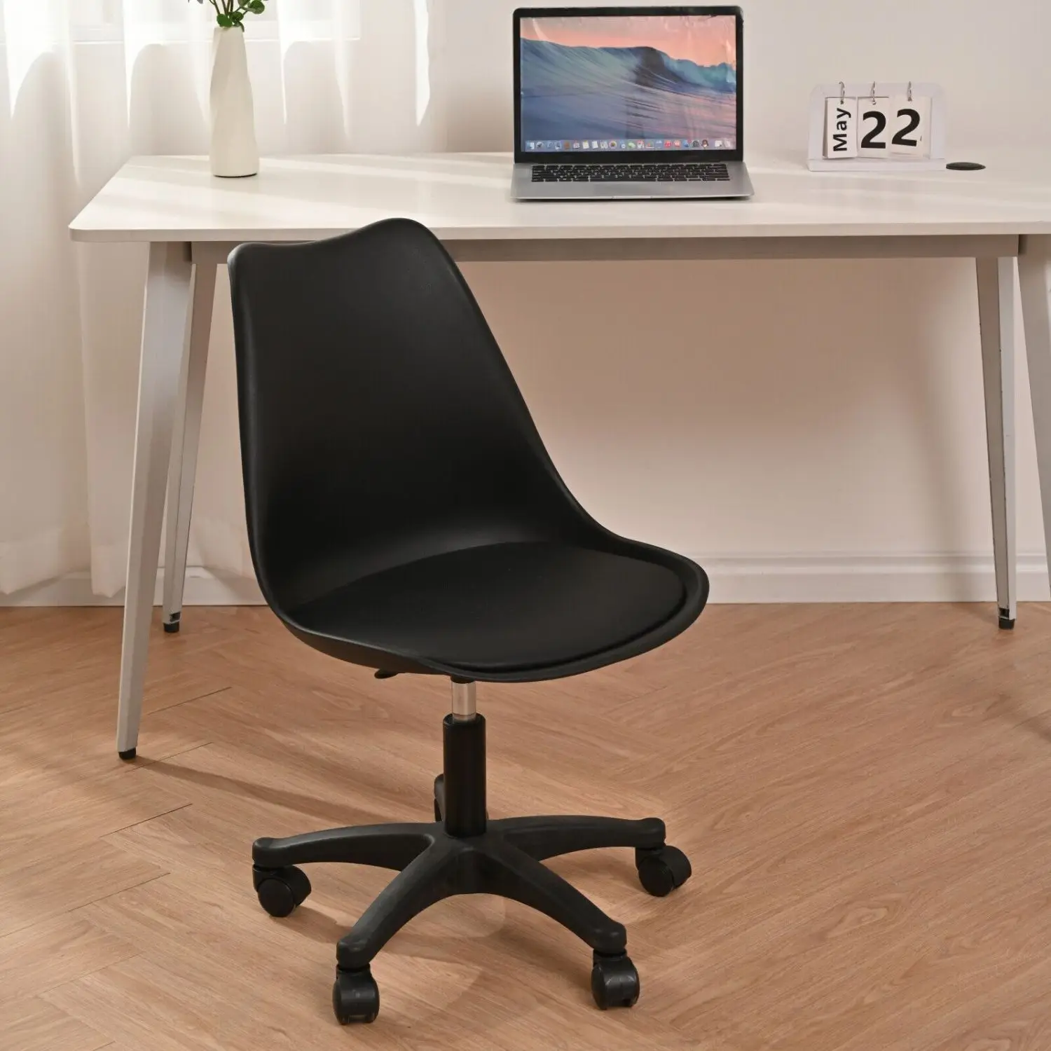 Black PP with Wheels Adjustable Height Office Chair for Study,Modern Armless Swivel Plastic Chair for Living Room
Black PP with Wheels Adjustable Height Office Chair for Study,Modern Armless Swivel Plastic Chair for Living Room