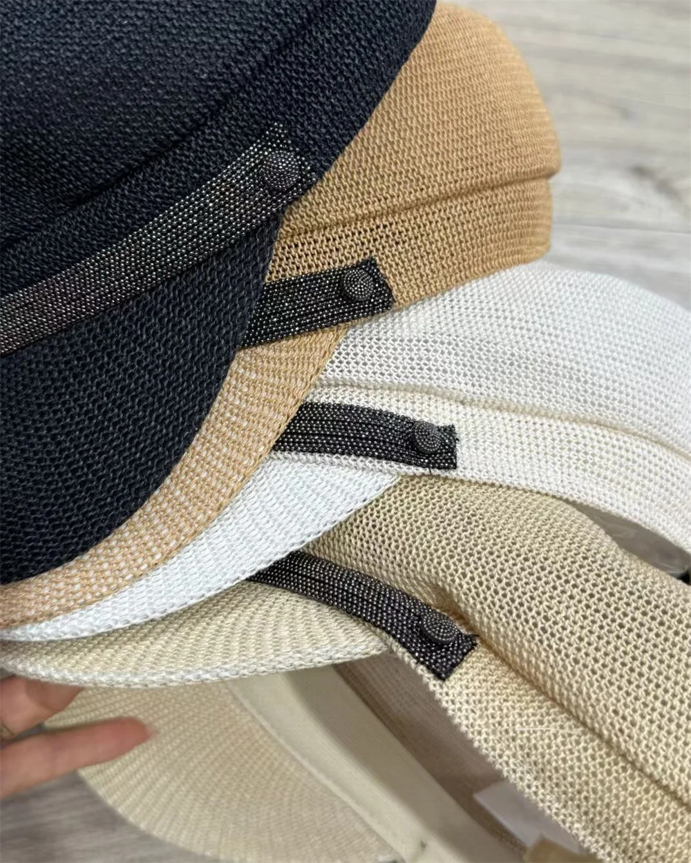 Women's Summer Chain Hat Casual Vacation Sun Protective Cap
Women's Summer Chain Hat Casual Vacation Sun Protective Cap