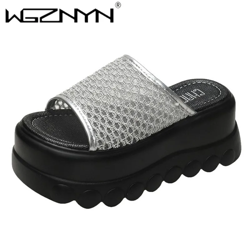 NEW Designer Thick Bottom Slippers Women Summer Chunky Platform Sandals Woman Flip Flops 7CM Wedges High Heels Sandalias Mujer
NEW Designer Thick Bottom Slippers Women Summer Chunky Platform Sandals Woman Flip Flops 7CM Wedges High Heels Sandalias Mujer