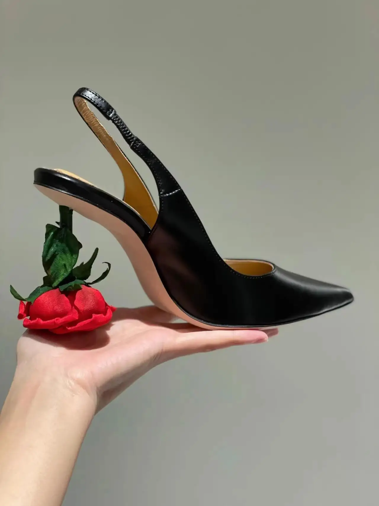 Strange Style Red Rose High Heels Matte Leatrher Dress Stage Shoes Woman Pointed Toe Slip-on Slingback Pumps Sandals 2024 New
Strange Style Red Rose High Heels Matte Leatrher Dress Stage Shoes Woman Pointed Toe Slip-on Slingback Pumps Sandals 2024 New