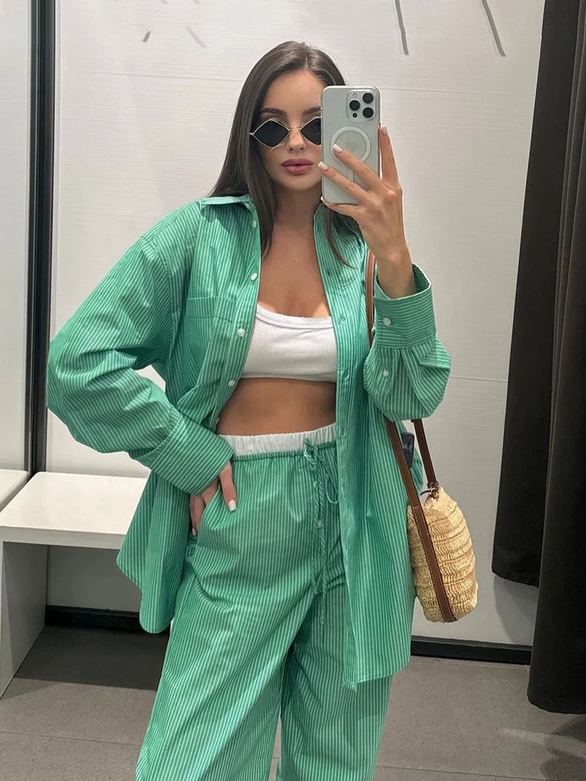 Marthaqiqi Winter Striped Ladies Pajama Suit Long Sleeve Nightgowns Turn-Down Collar Sleepwear Pants Casual Female Nightwear Set
Marthaqiqi Winter Striped Ladies Pajama Suit Long Sleeve Nightgowns Turn-Down Collar Sleepwear Pants Casual Female Nightwear Set
