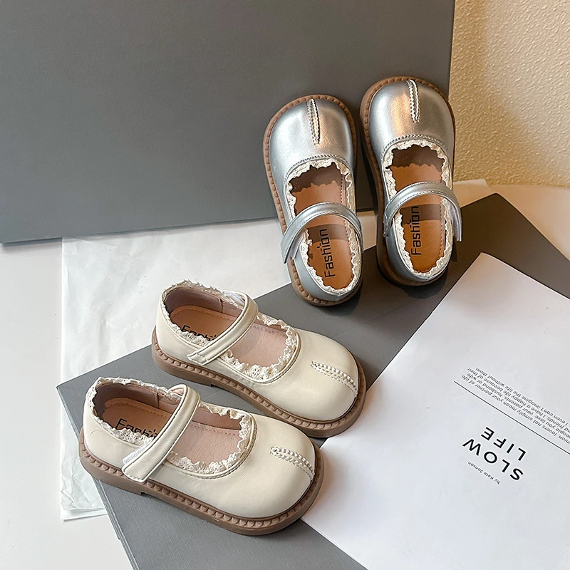 Girls Lace Trim Mary Jane Shoes Soft Sole Kids Flats Leather Shoes for Party Wedding Children Casual Princess Dress Shoes
Girls Lace Trim Mary Jane Shoes Soft Sole Kids Flats Leather Shoes for Party Wedding Children Casual Princess Dress Shoes