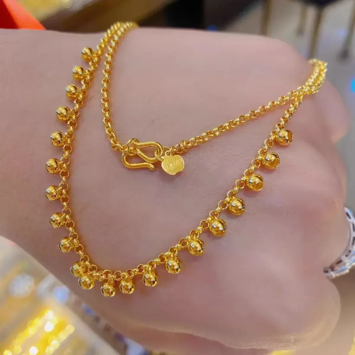 Womens 18K gold necklace, antique small gold beads set chain, fashionable and elegant clavicle chain AU750, free certificate
Womens 18K gold necklace, antique small gold beads set chain, fashionable and elegant clavicle chain AU750, free certificate