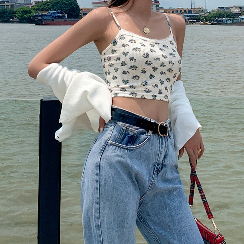 Casual Outing Floral Print Camisole 2025 Summer Fashion 2025 Summer Floral Top Slim Fit Home Wear Round Neckline
Casual Outing Floral Print Camisole 2025 Summer Fashion 2025 Summer Floral Top Slim Fit Home Wear Round Neckline