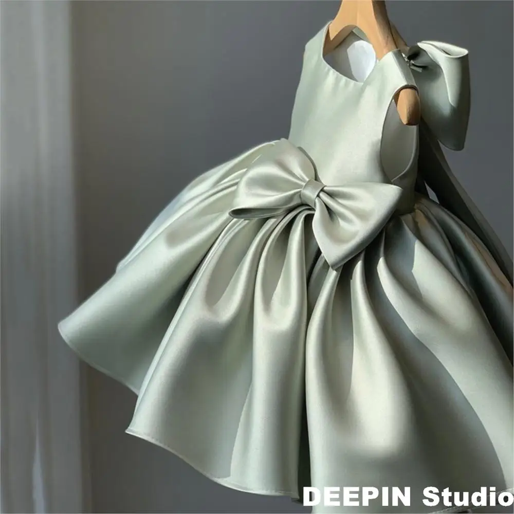Children's Flower Girls Princess Dress 2024 New Bow Knot Tassel Costume Puff Dress Retro Puff Sleeves Princess Temperament Dress
Children's Flower Girls Princess Dress 2024 New Bow Knot Tassel Costume Puff Dress Retro Puff Sleeves Princess Temperament Dress