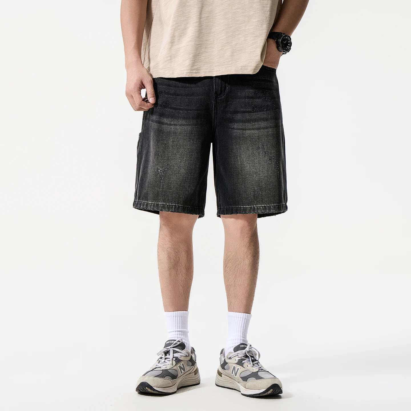 2026 summer new brand men's straight black and gray denim shorts American retro trend youth daily casual pants
2026 summer new brand men's straight black and gray denim shorts American retro trend youth daily casual pants