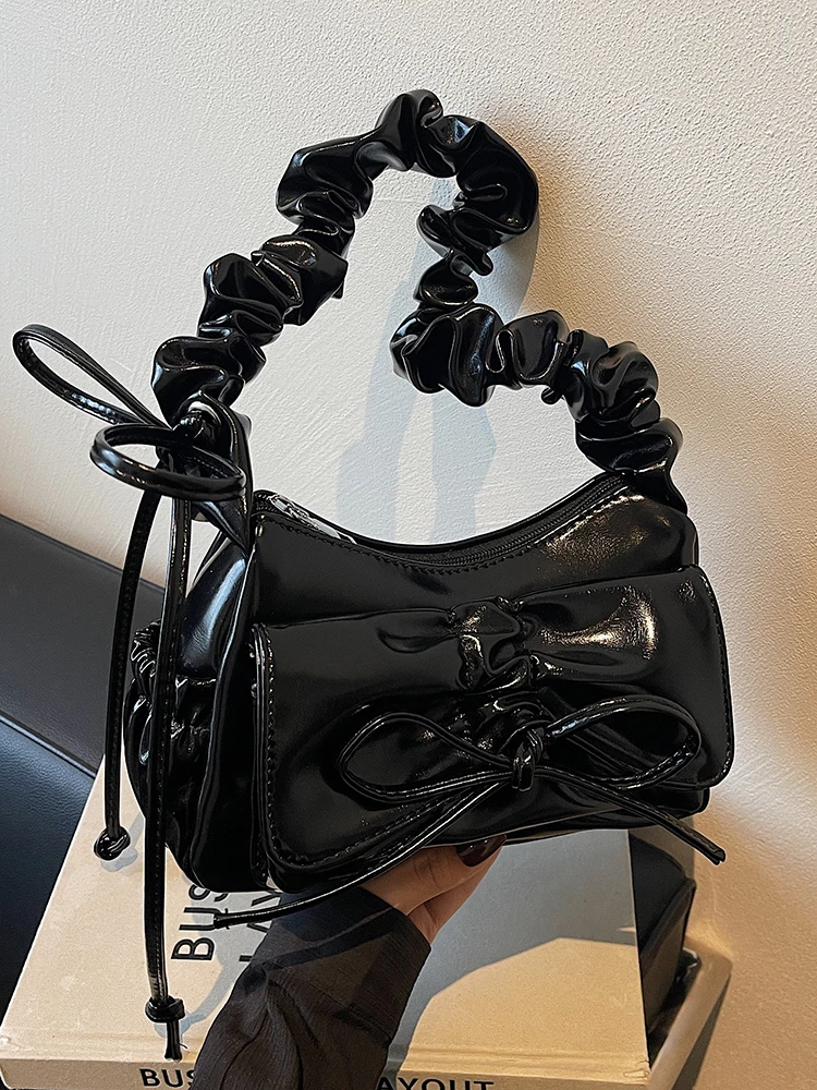 Modern Neutral Sle Women's Folded Single oulder Bag Trendy Crossbody Bag Versatile Commuting Armpit Bag Winter New Arrival
Modern Neutral Sle Women's Folded Single oulder Bag Trendy Crossbody Bag Versatile Commuting Armpit Bag Winter New Arrival