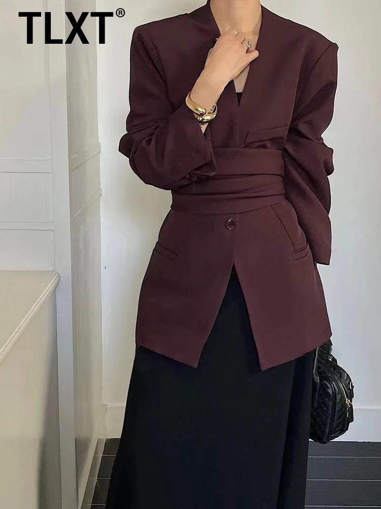 TLXT Solid Patchwork Scarf Streetwear Blazer For Women V Neck Long Sleeve Spliced Button Slimming Blazer Female Fashion XK893
TLXT Solid Patchwork Scarf Streetwear Blazer For Women V Neck Long Sleeve Spliced Button Slimming Blazer Female Fashion XK893