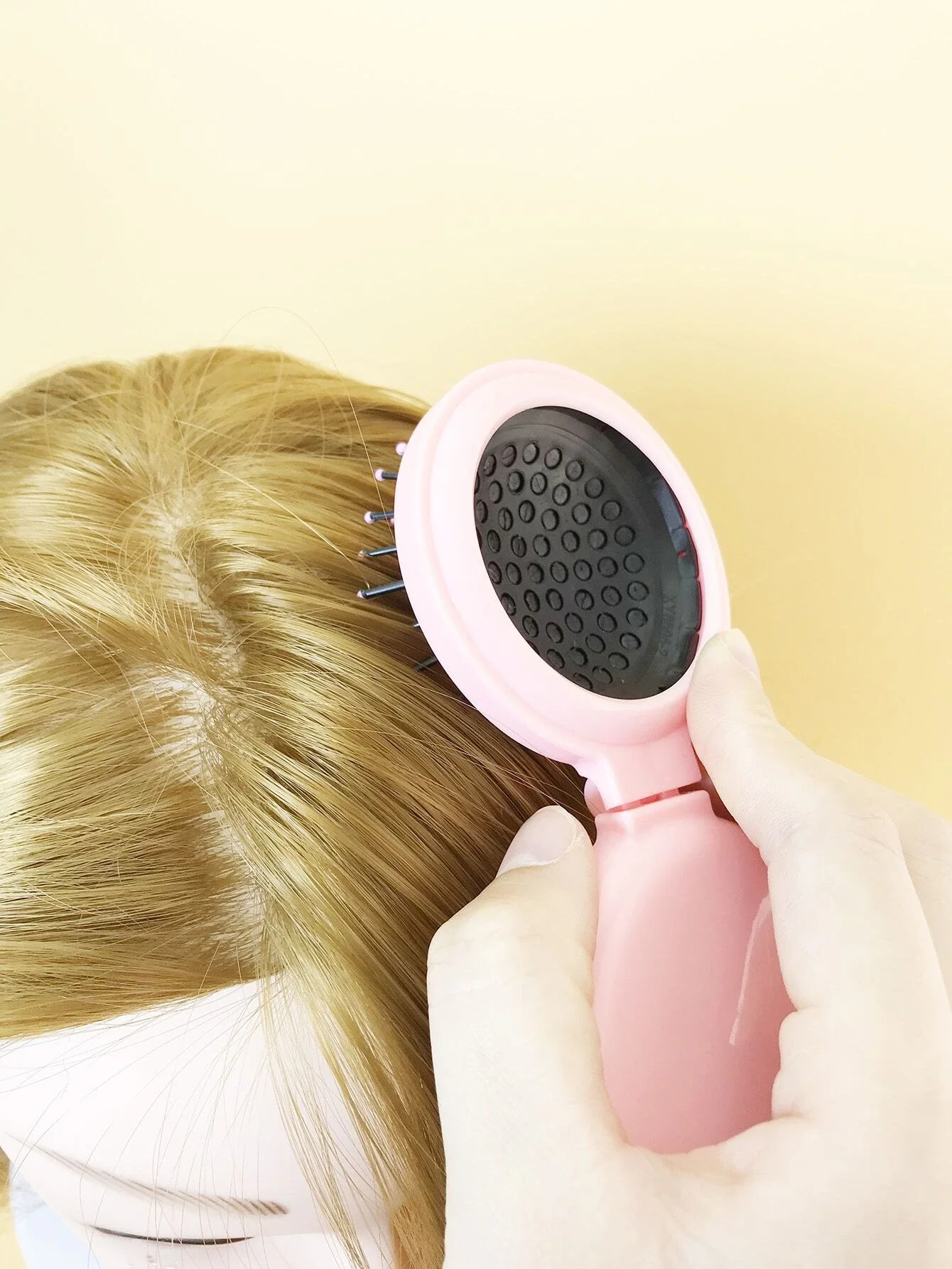 Cushion Hair Brush & Mirror, 1pc Mini Hair Brush For Purse, Pocket Hair Brush With Mirror For Girls, Small Portable Mirror With
Cushion Hair Brush & Mirror, 1pc Mini Hair Brush For Purse, Pocket Hair Brush With Mirror For Girls, Small Portable Mirror With