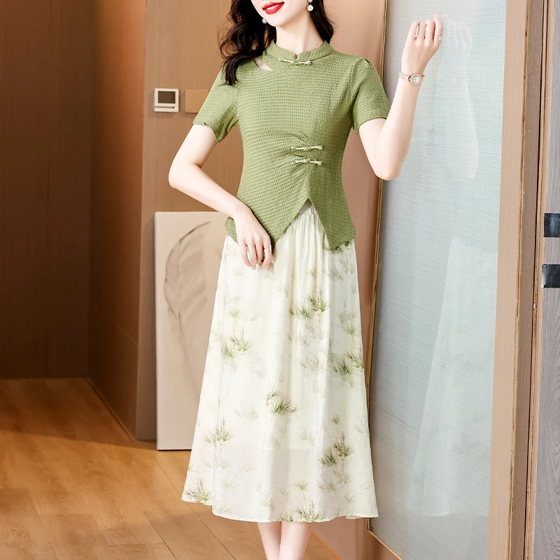 2025 Summer Female Two Piece Dress Suit Spring Casual Print Evening Vintage Matching Sets Women Elegant Bodycon Party Vestidos
2025 Summer Female Two Piece Dress Suit Spring Casual Print Evening Vintage Matching Sets Women Elegant Bodycon Party Vestidos