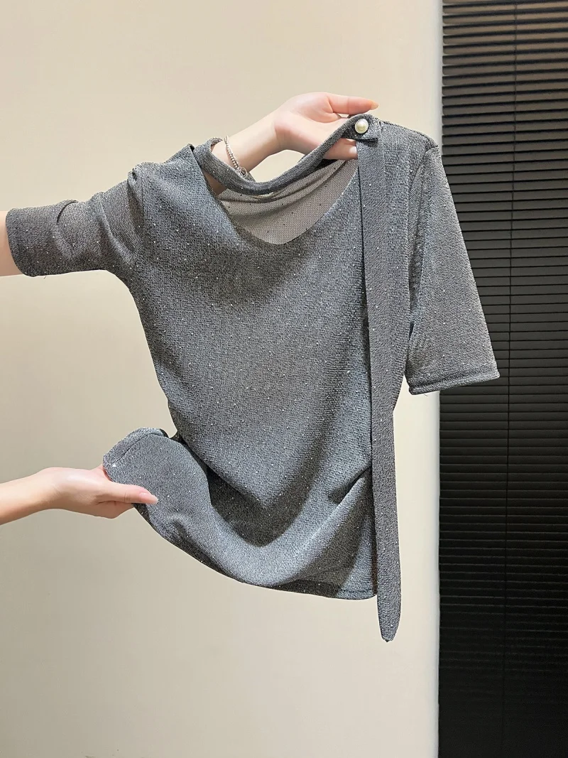 Heavy Embellished V-Neck Mid-Sleeve T-Shirt Women's Summer Style Age-Defying Trendy Top Korean Version Slim Fit Silk Material
Heavy Embellished V-Neck Mid-Sleeve T-Shirt Women's Summer Style Age-Defying Trendy Top Korean Version Slim Fit Silk Material