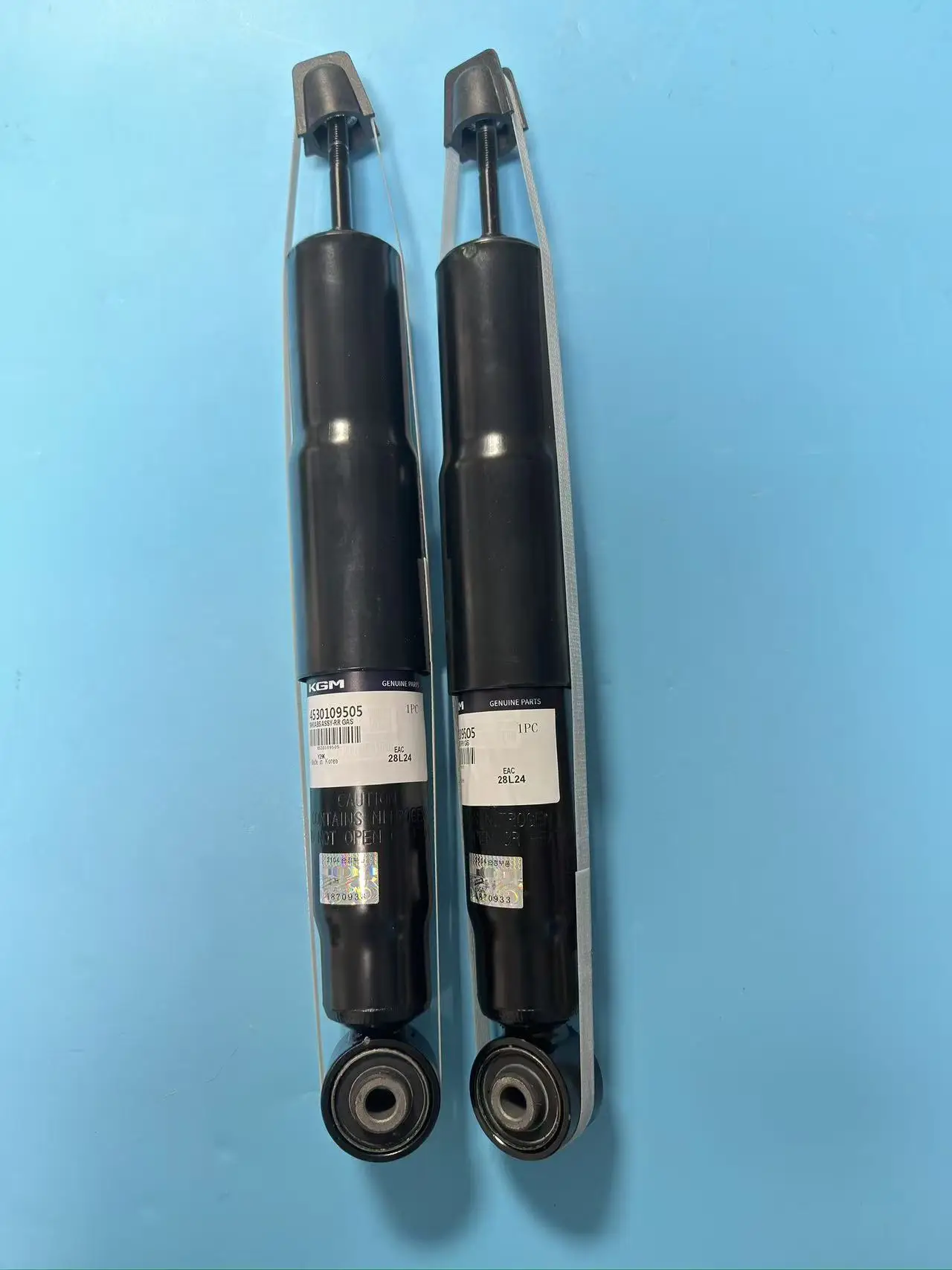 Задний газовый амортизатор в сборе, 2 шт., 4530109505 для Ssangyong Actyon Kyron
Задний газовый амортизатор в сборе, 2 шт., 4530109505 для Ssangyong Actyon Kyron