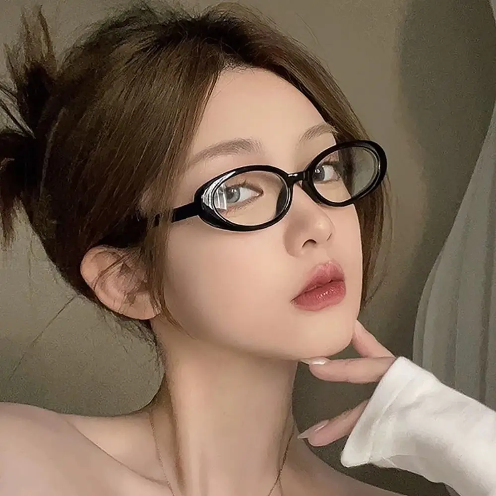 New Y2K Oval Frame Glasses Fashion Retro Cat Eye Glasses Outdoor Plain Glasses Anti-Blue Light Eyewears
New Y2K Oval Frame Glasses Fashion Retro Cat Eye Glasses Outdoor Plain Glasses Anti-Blue Light Eyewears
