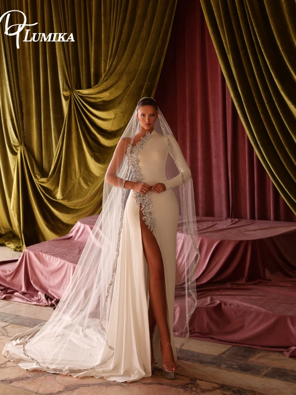 Elegant One Shoulder Wedding Dress High Slit Mermaid Bridal Gown Sparkling Beaded Lace Customized Vestido De Novia for Brides
Elegant One Shoulder Wedding Dress High Slit Mermaid Bridal Gown Sparkling Beaded Lace Customized Vestido De Novia for Brides