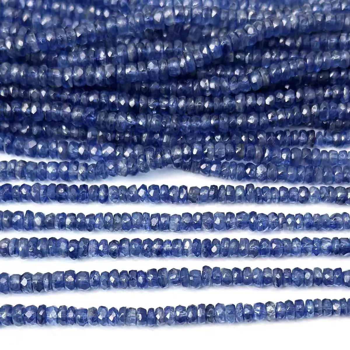 Kyanite roundelle faceted 3.5-5.5mm blue wholesale for DIY jewelry necklace 40cm 6A LOOSE BEADS
Kyanite roundelle faceted 3.5-5.5mm blue wholesale for DIY jewelry necklace 40cm 6A LOOSE BEADS