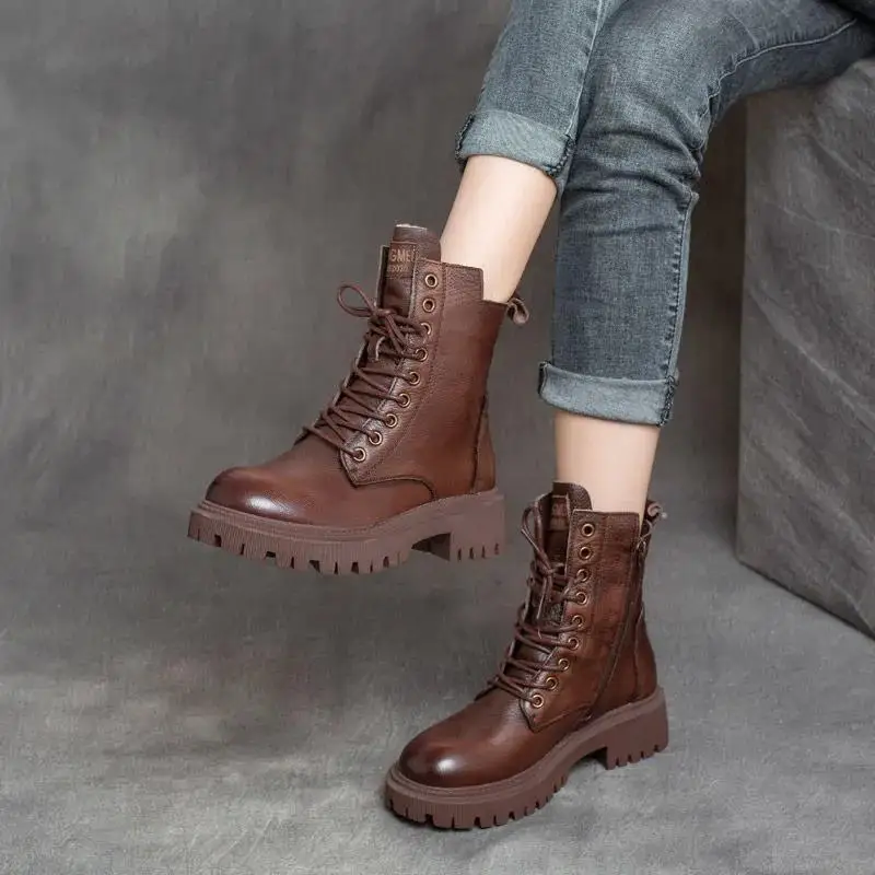 2025 Genuine Leather Women's Boots Velvet Autumn Winter Thick Heel Cowhide Shoes Handmade Retro Platform Booties
2025 Genuine Leather Women's Boots Velvet Autumn Winter Thick Heel Cowhide Shoes Handmade Retro Platform Booties