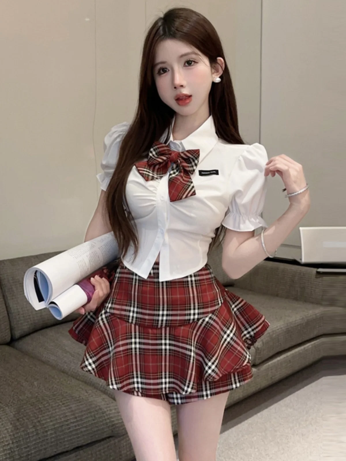 Sweet Bubble Sve irt Tie Ne Plaid Skirt Two-Piece Set Cotton Collar Button-Up ort Sve Summer Faion Outfit
Sweet Bubble Sve irt Tie Ne Plaid Skirt Two-Piece Set Cotton Collar Button-Up ort Sve Summer Faion Outfit