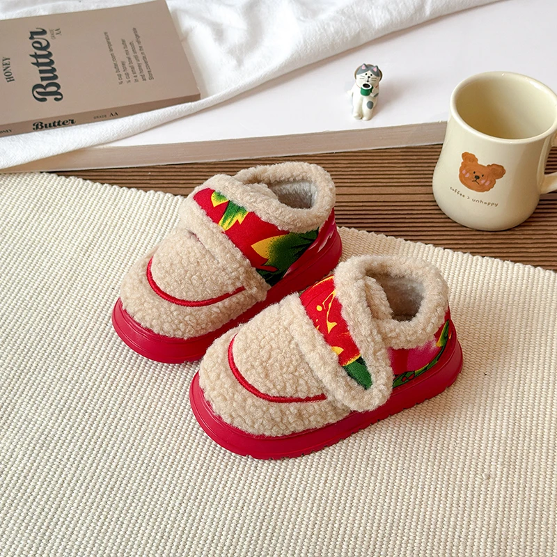 Chinese Style Northeast Flower Kids Cotton-padded Shoes Fluffy Thick Fleece Slippers Children Non-slip Home Cotton Shoes Winter
Chinese Style Northeast Flower Kids Cotton-padded Shoes Fluffy Thick Fleece Slippers Children Non-slip Home Cotton Shoes Winter