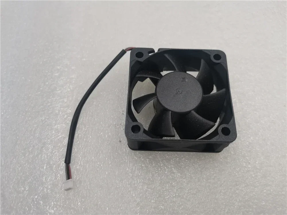 НОВЫЙ ВЕНТИЛЯТОР ДЛЯ ADDA AD5012LB-C73 12V 0.12A 5020 50x50x20мм 5см, охлаждающий вентилятор для роутера, проектора, 3D-принтера
НОВЫЙ ВЕНТИЛЯТОР ДЛЯ ADDA AD5012LB-C73 12V 0.12A 5020 50x50x20мм 5см, охлаждающий вентилятор для роутера, проектора, 3D-принтера