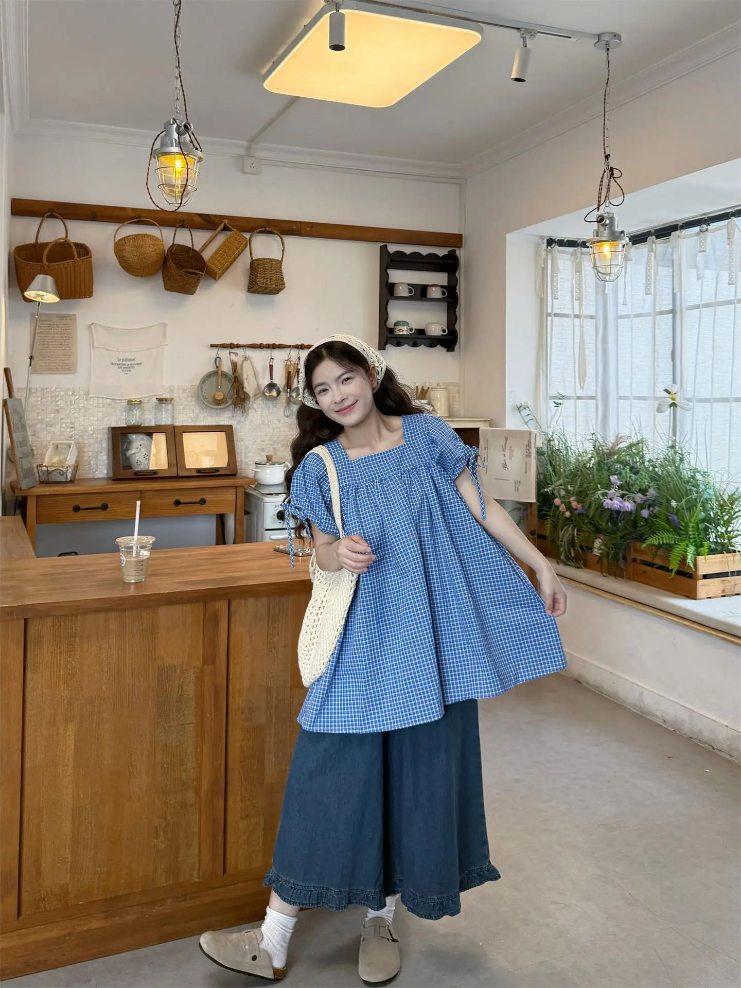 Summer Plaid Square Collar Short Sleeve Shirt Women's Casual Loose Vintage Lazy Style Anti-Aging Top Korean Style Commute
Summer Plaid Square Collar Short Sleeve Shirt Women's Casual Loose Vintage Lazy Style Anti-Aging Top Korean Style Commute