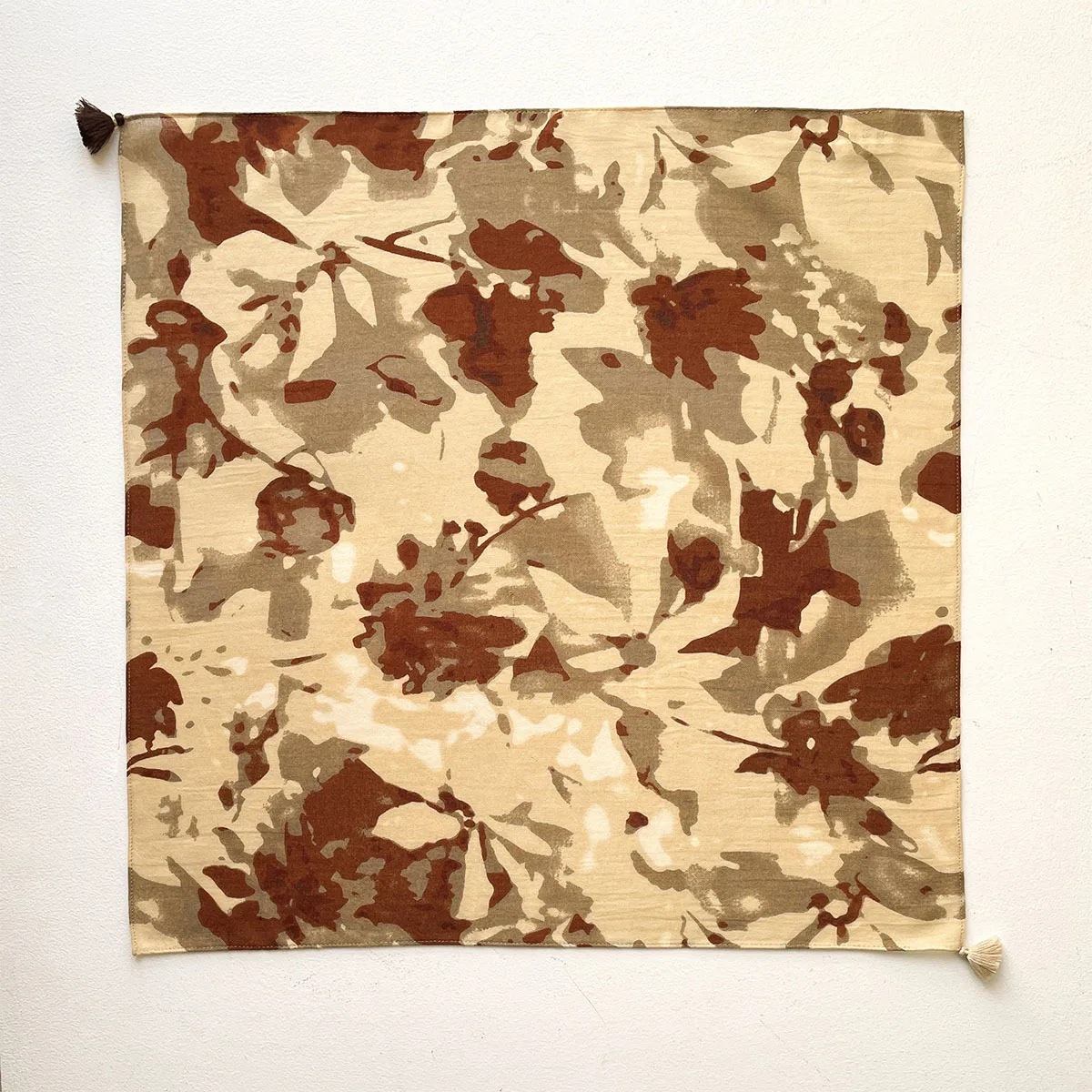 New Luxury Silk Scarf Women Square 60cm Print Neck Scarf Head Scarf Hijab Bandana Foulard Shawl Wrap Bufanda for Lady Decoration
New Luxury Silk Scarf Women Square 60cm Print Neck Scarf Head Scarf Hijab Bandana Foulard Shawl Wrap Bufanda for Lady Decoration