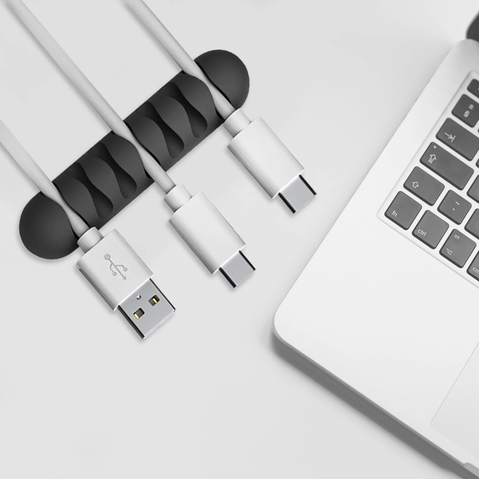 4pcs Cable Holders Strong Adhesive Wire Organizers Desktop Management Holder Office Home Use Durable Small Size Space Saving
4pcs Cable Holders Strong Adhesive Wire Organizers Desktop Management Holder Office Home Use Durable Small Size Space Saving