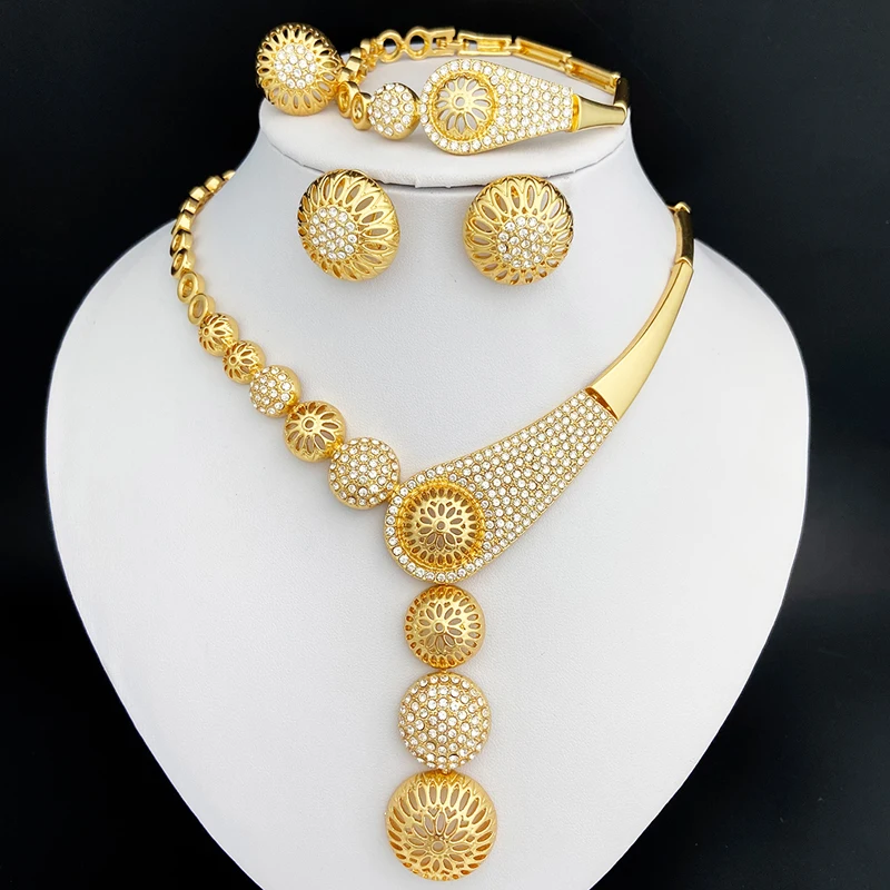 Classic Design Dubai 18K Gold Plated Jewelry Set Hollow Round Ball Pendant Necklace Earring Bracelet And Ring Full Set Jewelry
Classic Design Dubai 18K Gold Plated Jewelry Set Hollow Round Ball Pendant Necklace Earring Bracelet And Ring Full Set Jewelry