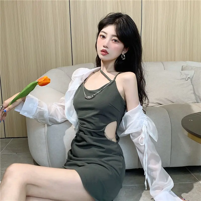 Stylish Trick Women's Summer Set Midriff Show Irregular Pleated Spaghetti Strap Dress Drawstring Sun Shirt
Stylish Trick Women's Summer Set Midriff Show Irregular Pleated Spaghetti Strap Dress Drawstring Sun Shirt