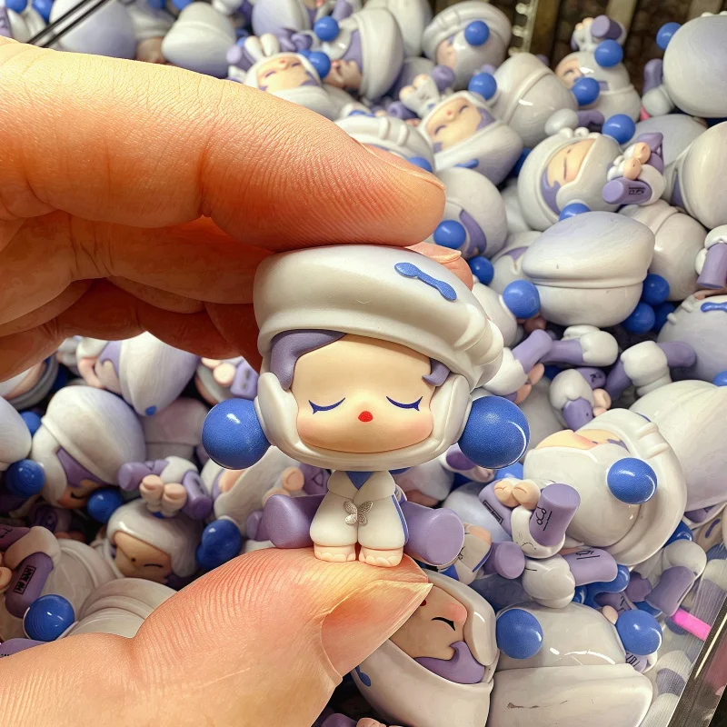 Hot Selling New Product Trendy Toy Shanghai Limited Edition Confirmed Skullpanda Meditator High Quality Desktop Ornament Toy
Hot Selling New Product Trendy Toy Shanghai Limited Edition Confirmed Skullpanda Meditator High Quality Desktop Ornament Toy