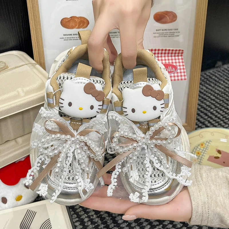 Детская повседневная обувь Кроссовки из сетчатой ткани с принтом Hello Kitty, весенние туфли для девочек, противоскользящие, на толстой подошве, цвет хаки, размеры 26-36
Детская повседневная обувь Кроссовки из сетчатой ткани с принтом Hello Kitty, весенние туфли для девочек, противоскользящие, на толстой подошве, цвет хаки, размеры 26-36