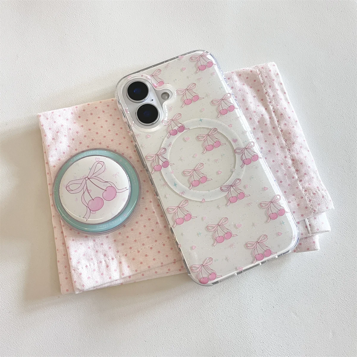 New type of fan with cherry magnetic attraction Phone Case For iPhone 16 15 14 13 Pro Max fundas case Protective cover
New type of fan with cherry magnetic attraction Phone Case For iPhone 16 15 14 13 Pro Max fundas case Protective cover