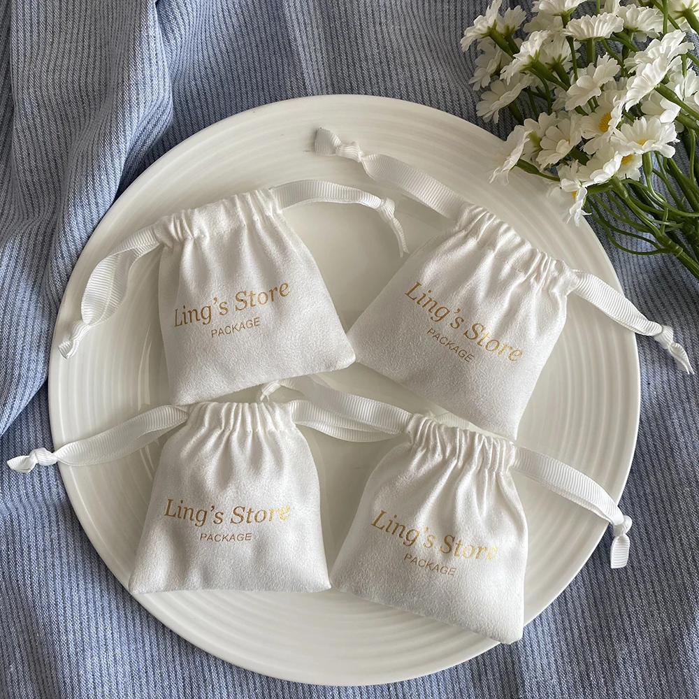 50Pcs Personalized Logo White Flannel Jewelry Drawstring Bags Gift Packaging Velvet Cotton Microfiber Pouches For Earrings Rings
50Pcs Personalized Logo White Flannel Jewelry Drawstring Bags Gift Packaging Velvet Cotton Microfiber Pouches For Earrings Rings