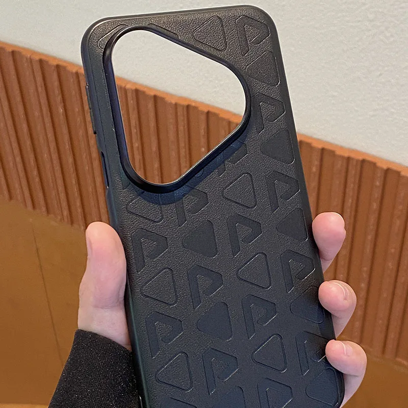 For Huawei Pura 80 Pro Large Hole Plain Leather Printed Anti-Fingerprint Anti-Drop Phone Case
For Huawei Pura 80 Pro Large Hole Plain Leather Printed Anti-Fingerprint Anti-Drop Phone Case