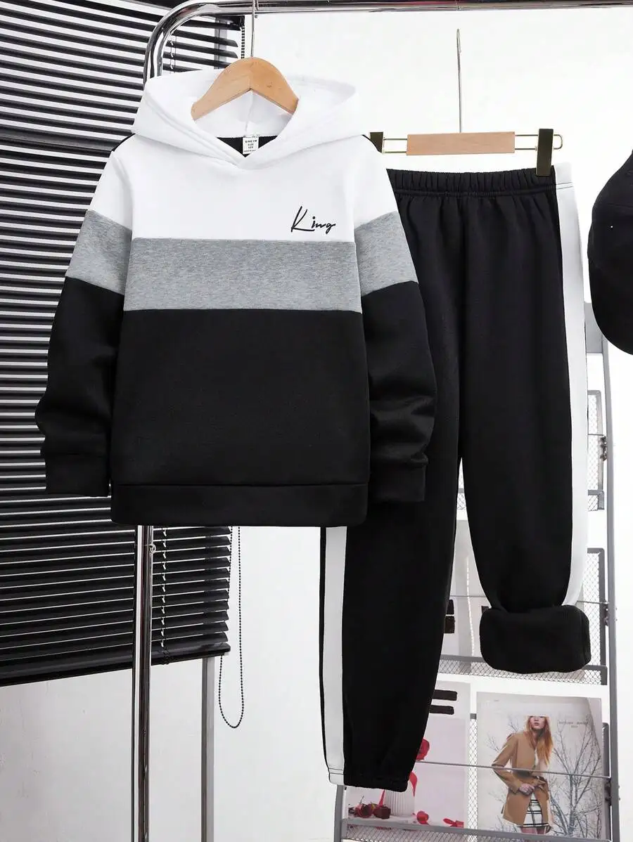 2-Piece Kids Boys Casual Colorblock Hoodie & Jogger Pants Set
2-Piece Kids Boys Casual Colorblock Hoodie & Jogger Pants Set