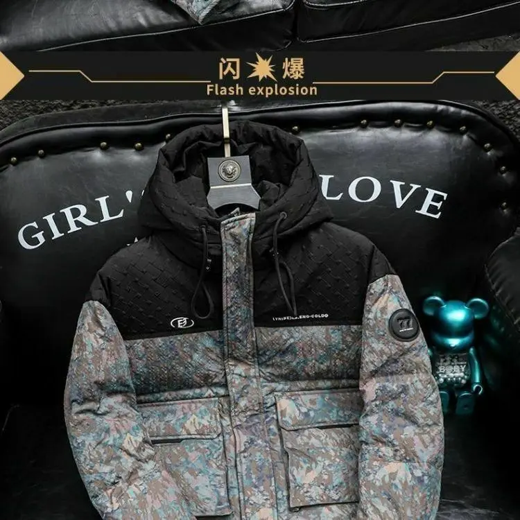 Men's down jacket 2025 winter warm thickened splicing hooded men's thickened jacket top 
Men's down jacket 2025 winter warm thickened splicing hooded men's thickened jacket top