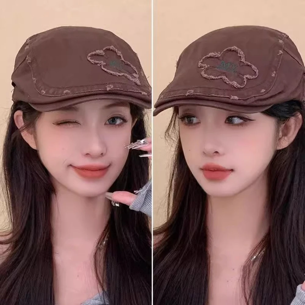 Streetwear Vintage Burr Patch Design Berets Short Brim Windproof Artist Hat Solid Color Warm Painter Hat Spring
Streetwear Vintage Burr Patch Design Berets Short Brim Windproof Artist Hat Solid Color Warm Painter Hat Spring