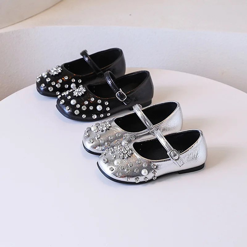 New Luxury Kids Leather Shoes Elegant Luxury Girls Fashion Princess Ballet Shoes Wedding Party Children Performance Flat Shoes
New Luxury Kids Leather Shoes Elegant Luxury Girls Fashion Princess Ballet Shoes Wedding Party Children Performance Flat Shoes