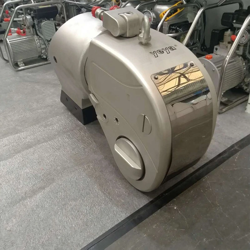 Hydraulic wrench, electric plate clamp changer, plate heat exchanger disassembly tool
Hydraulic wrench, electric plate clamp changer, plate heat exchanger disassembly tool